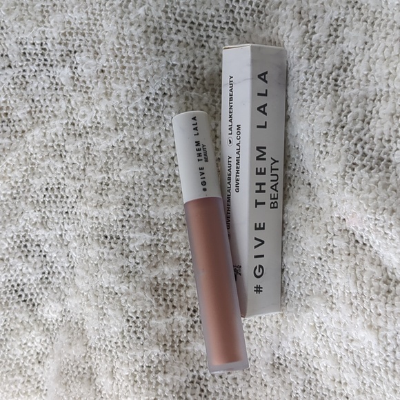 GIVE THEM LALA BEAUTY Matte Liquid Lipstick in Booty Call, 3.2g/0.11fl oz - Picture 8 of 14